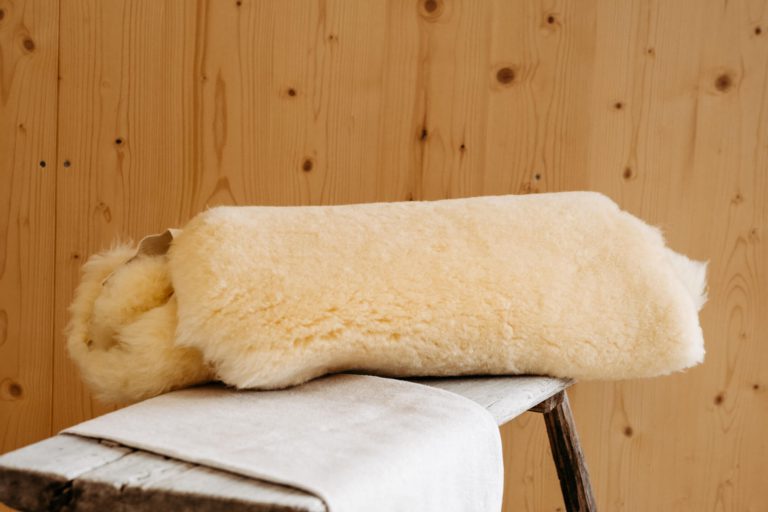Zehenthof Babyfell per Stk