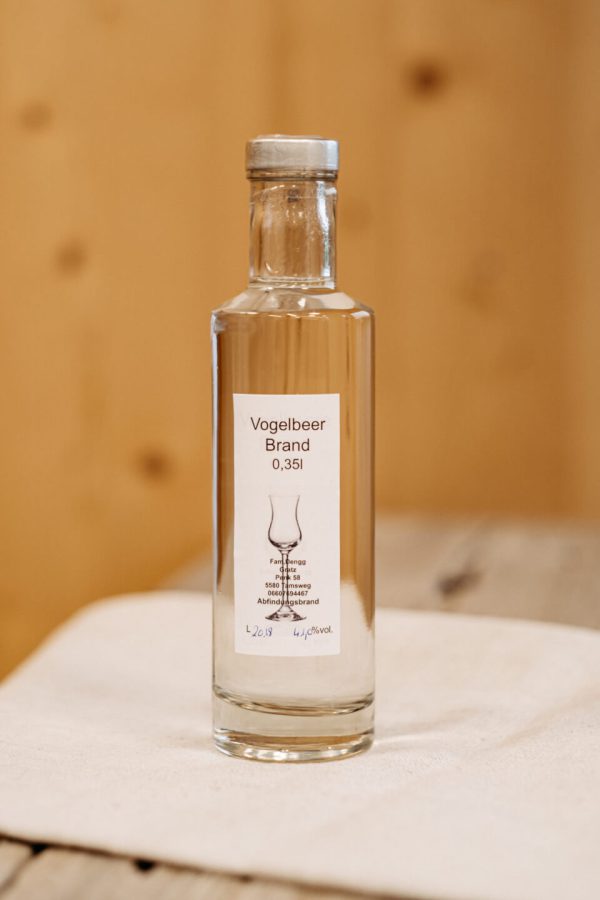 Vogelbeerbrand aus dem Lungau im 0,35l Glas, regionale Spezialität aus bäuerlicher Erzeugung